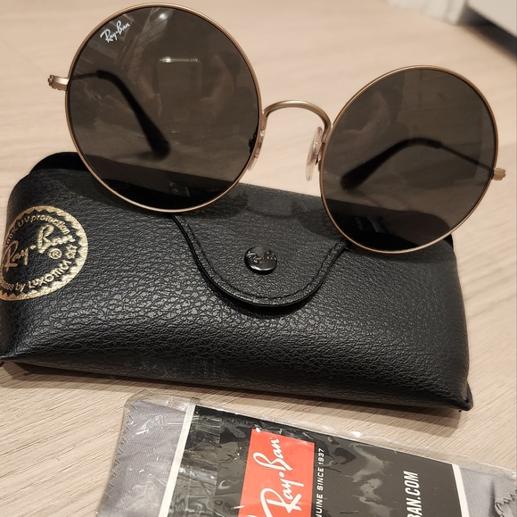 Ray Ban